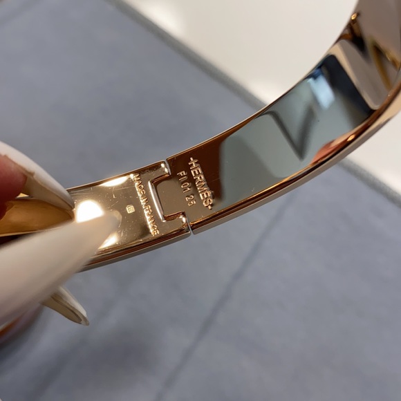 ❗️SOLD❗️Hermès Clic-H Bracelet - Blue Rose Gold - Picture 5 of 7